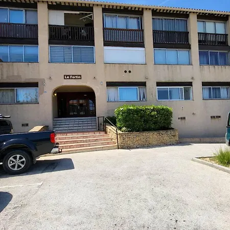 Studio Proche Plage Et Commerces - Parking - Loggia Amenagee - Fr-1-316-175 Apartman Six-Fours-les-Plages